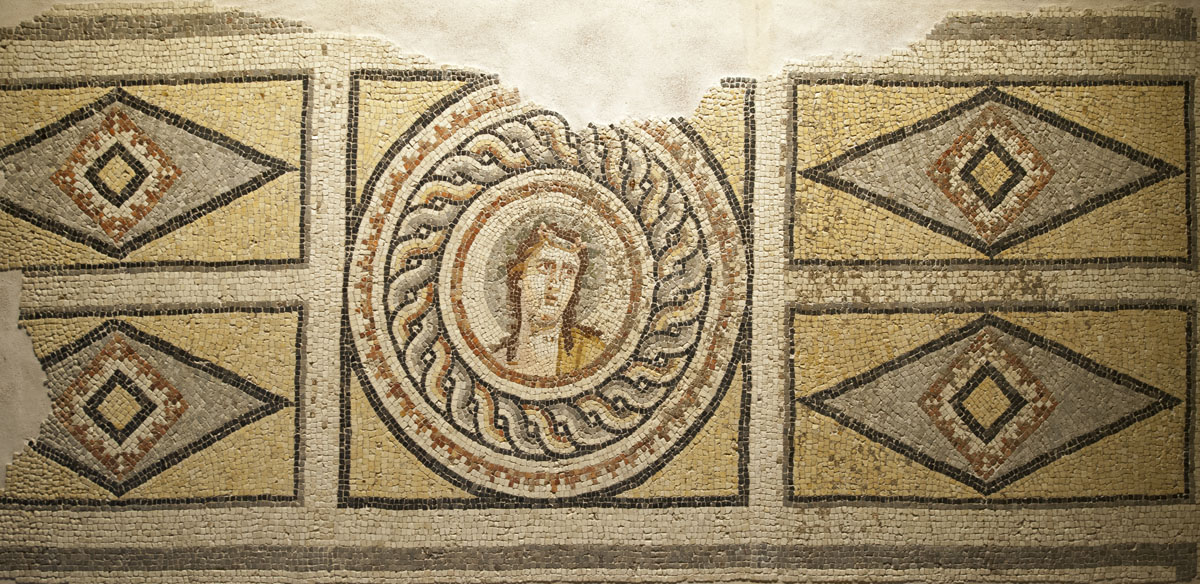 Gaziantep Zeugma Museum December 2011 1966.jpg