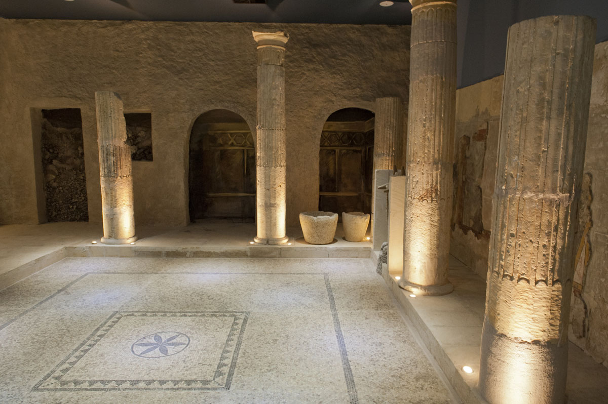 Gaziantep Zeugma Museum December 2011 2009.jpg