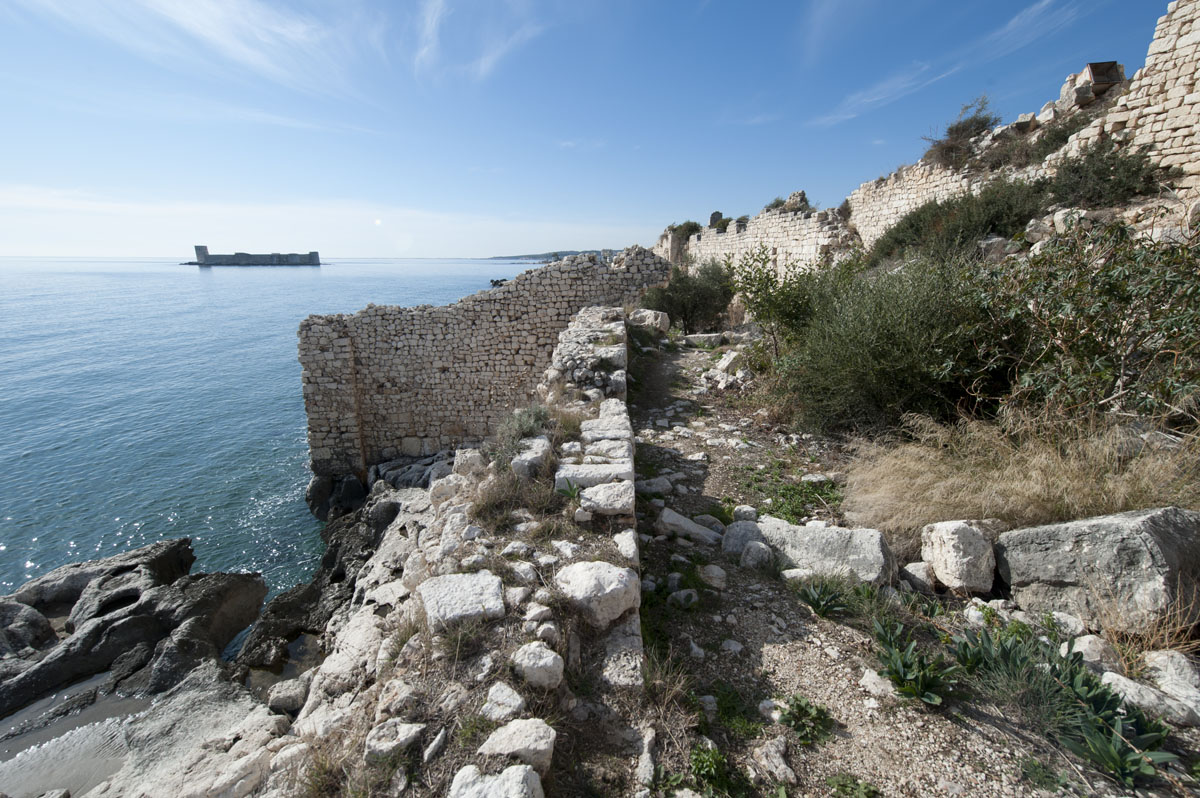 Kizkalesi and Ayas December 2011 1150.jpg