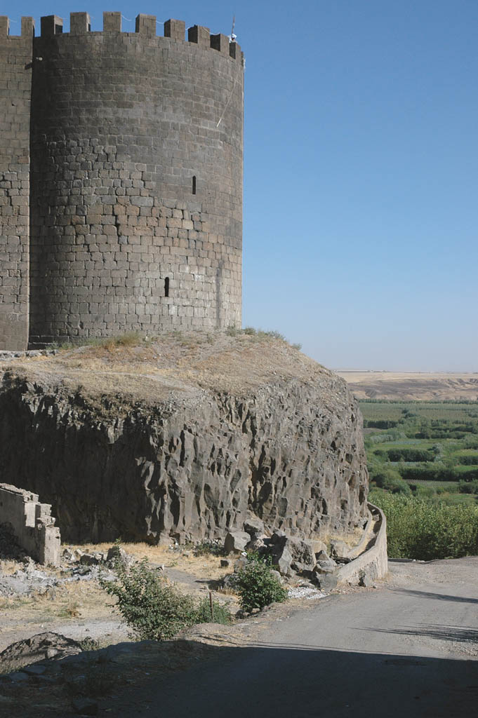 Diyarbakir wall 2624