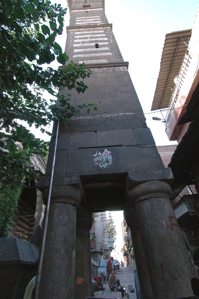 Diyarbakir Four Footed Minaret Mosque 2812