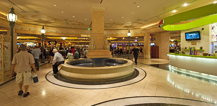 Entering Ballys Casino from the Paris Hotel