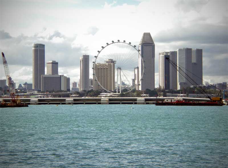 Singapore Skyline, a Beautiful place to visit!