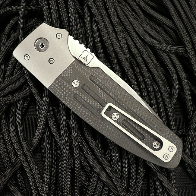 ae_dauntless_btnlck2_650w.jpg