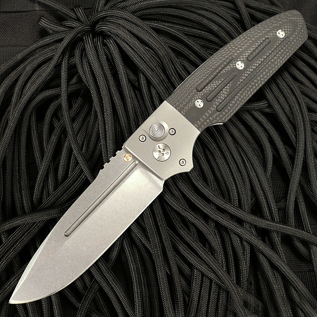 ae_dauntless_btnlck3_650w.jpg