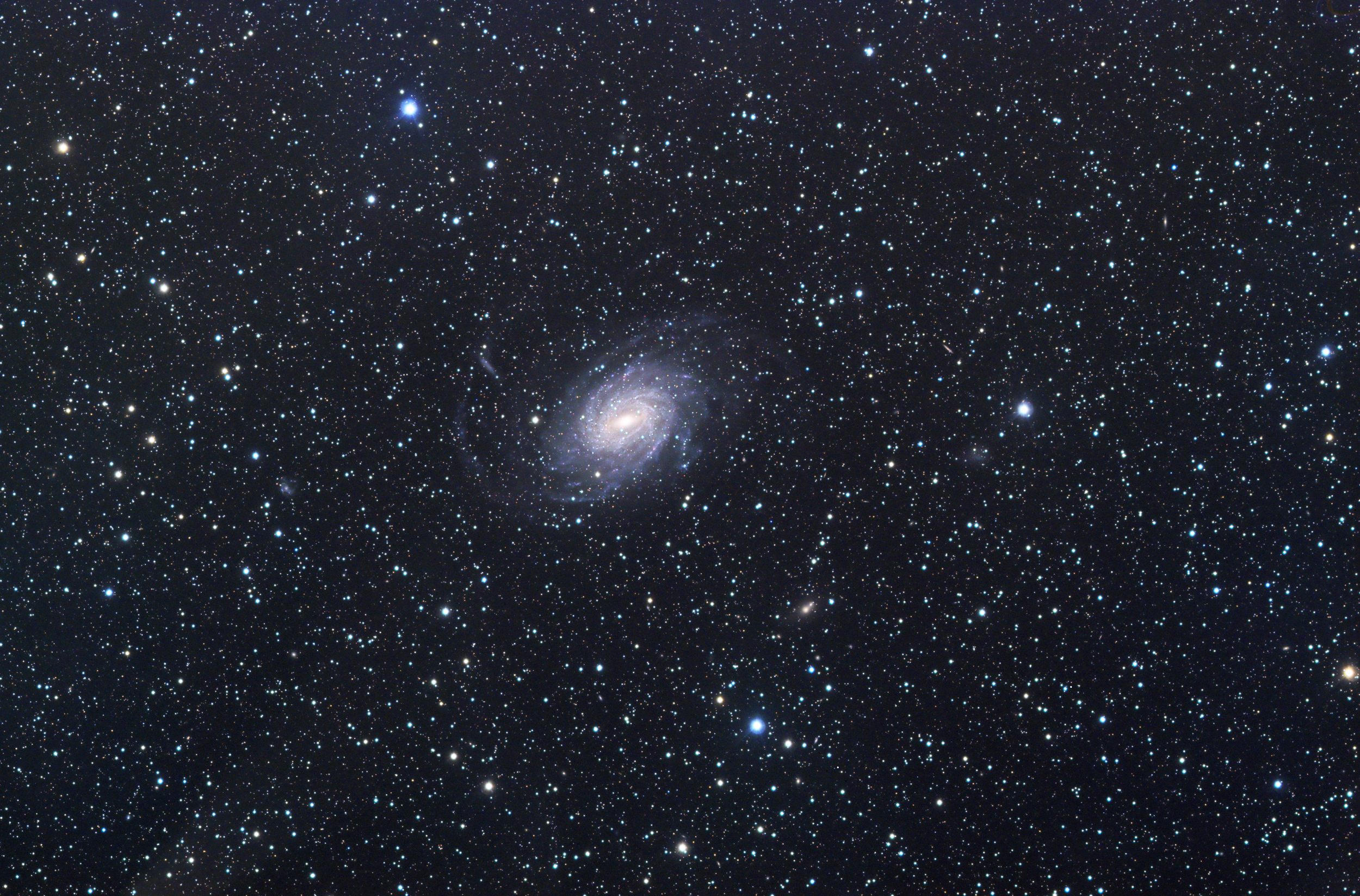 NGC 6744 Full Frame image (5.3meg)
