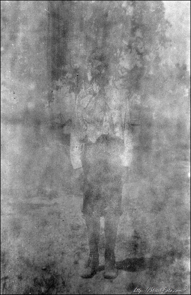 Image found on 120 Brownie film from eBay