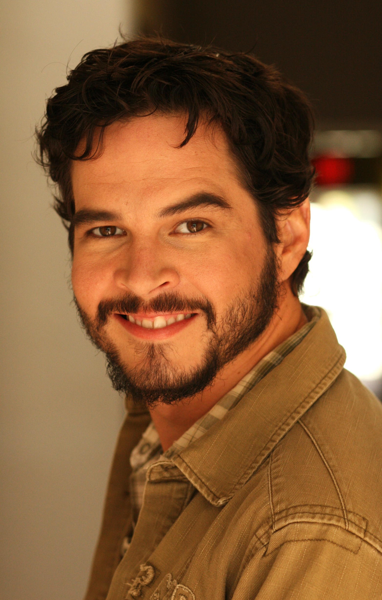 GUSTAVO SMILE DAD.jpg