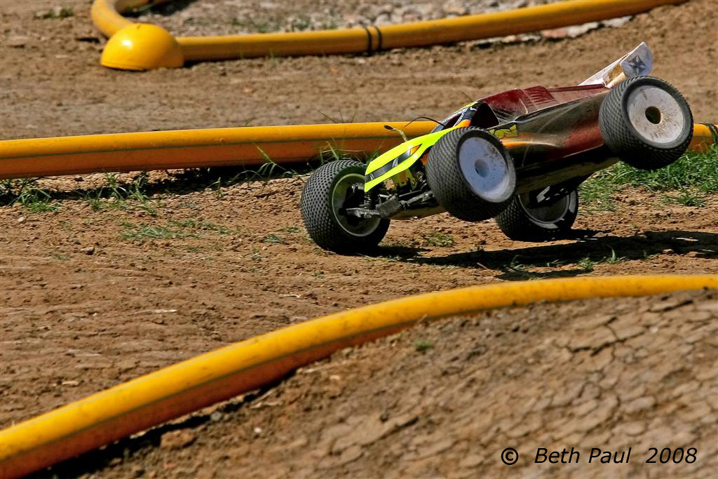 Brisbane Dirt Racing - Nitro RC Cars