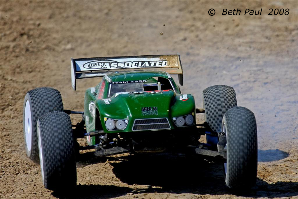 Brisbane Dirt Racing - Nitro RC Cars