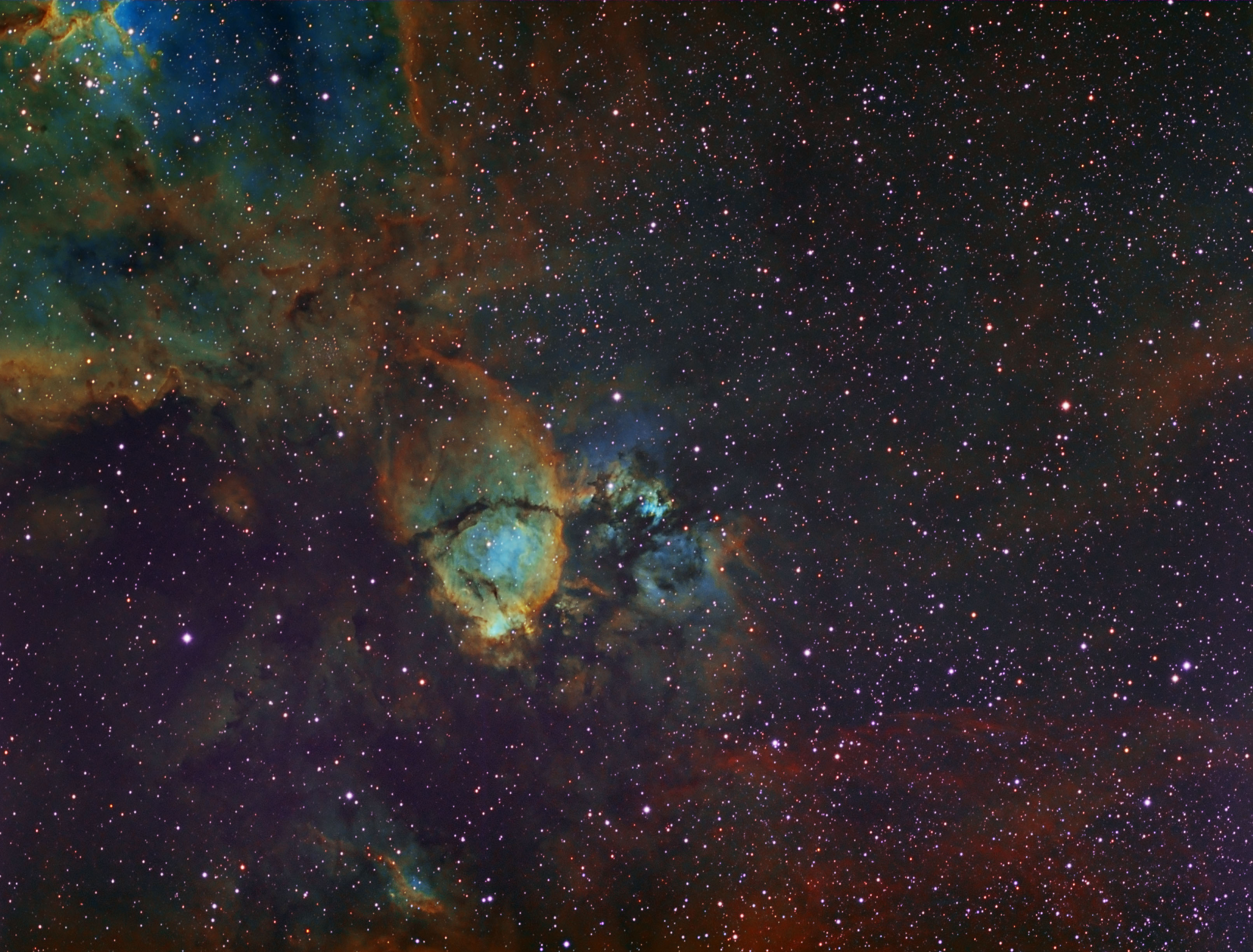 IC1795 in HST palette