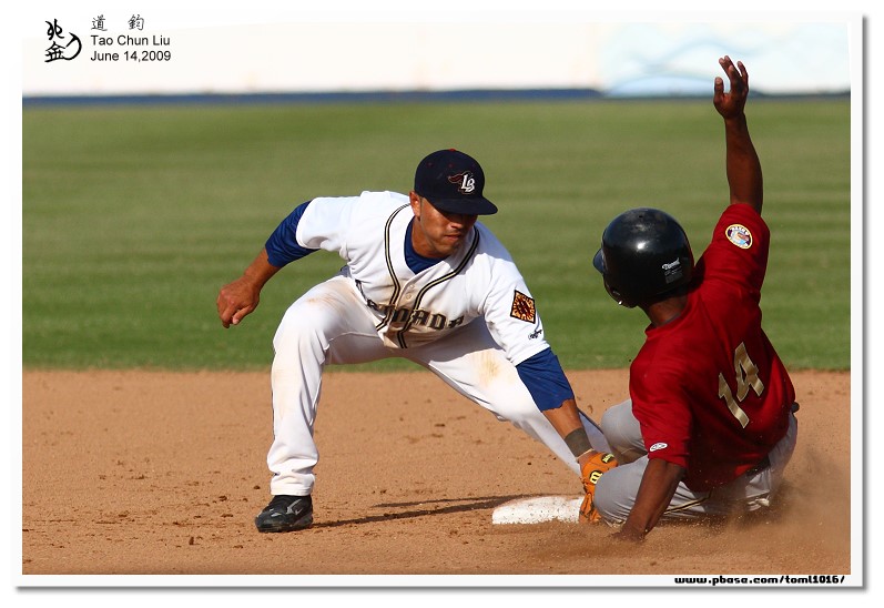090614baseball_04fixweb.JPG