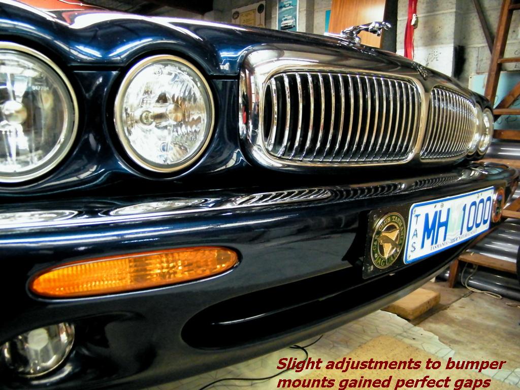 078 XJ8 Bumper Repair 04-2011- 006.jpg