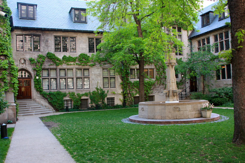 The Fourth Presbyterian Church grounds, Chicago