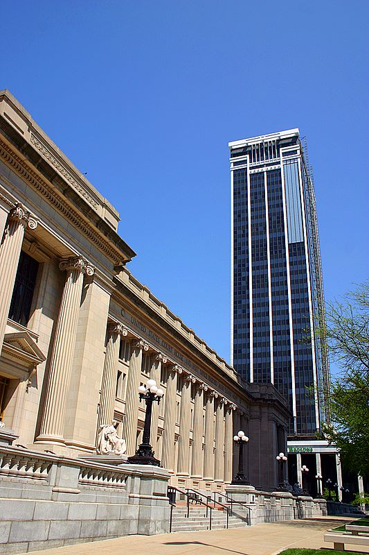 The courthouse with the One Indiana Square,Indianapolis