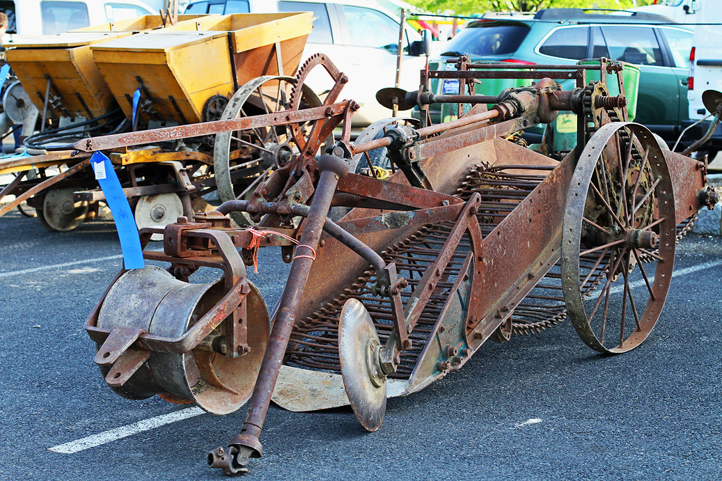 IMG_1589 Potato Harvester