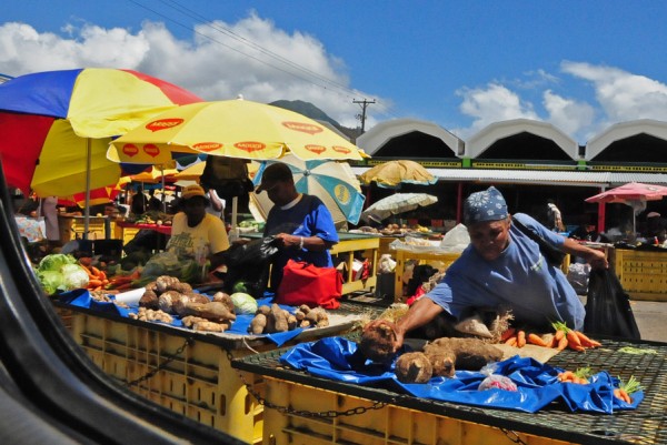 14 1243 Rolling past the market