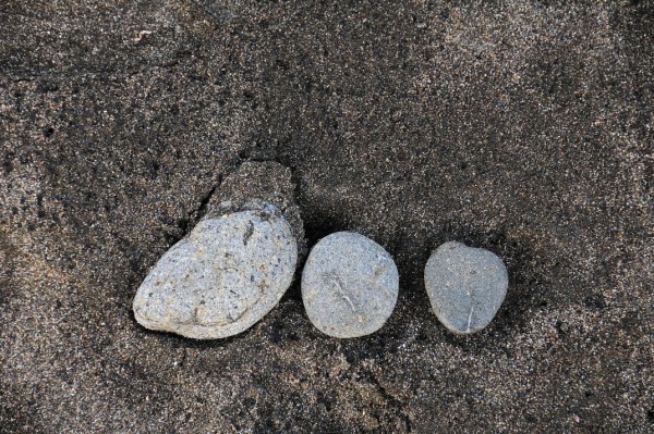 Beach stones 4036