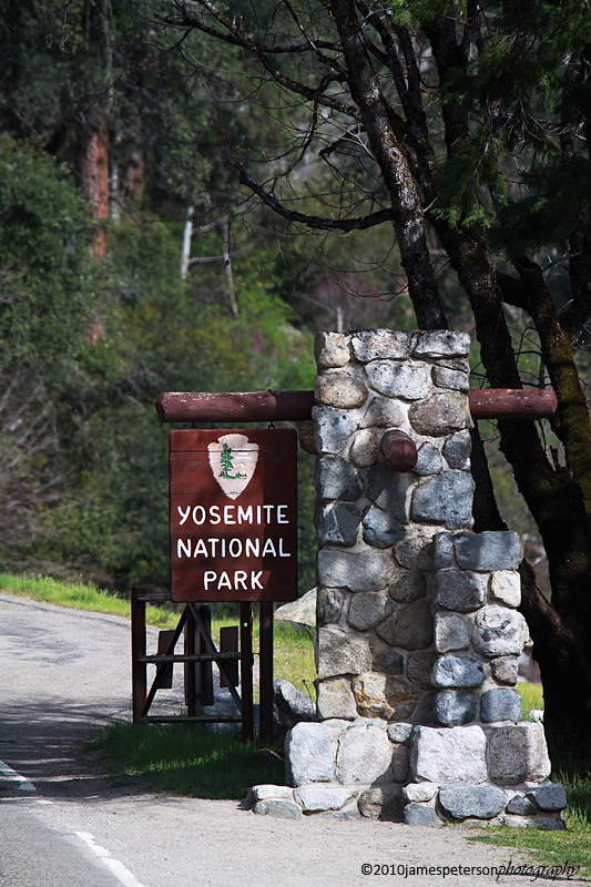 Yosemite National Park Sign (7463)