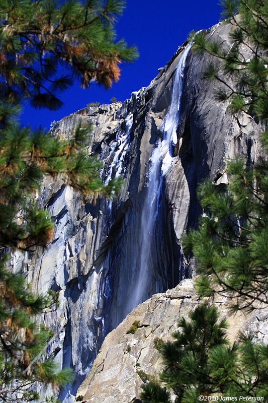 Horsetail Fall (8033)