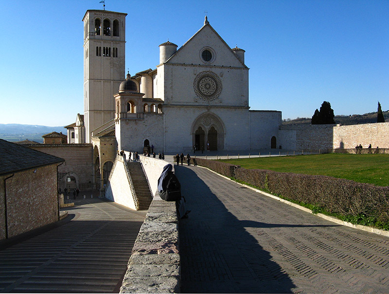 Basilica di San Francesco from via San Francesco .. A4159