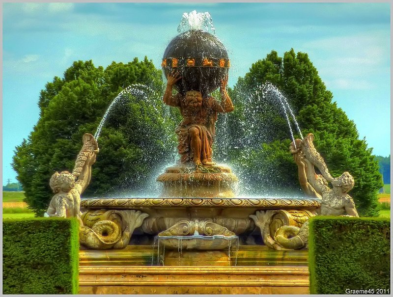 The Atlas Fountain From the Front