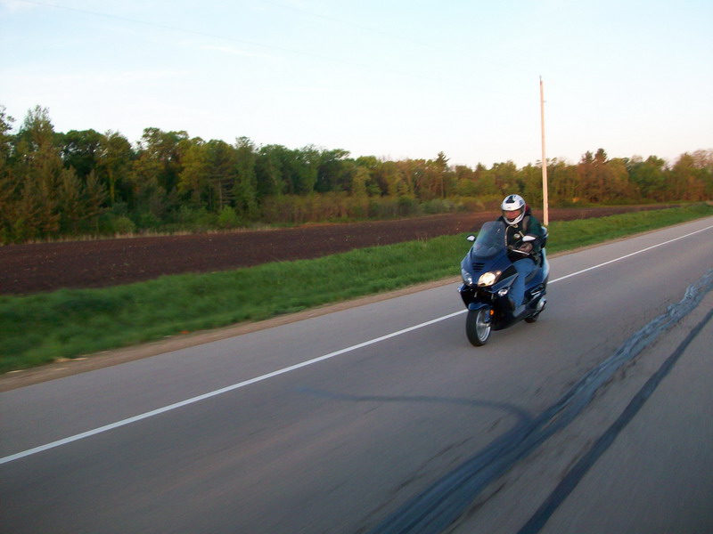 100_2483_resize.JPG