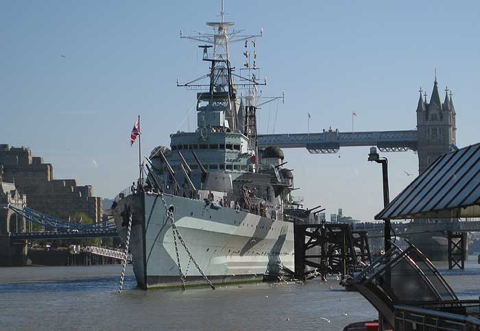 hms belfast near tower bridge