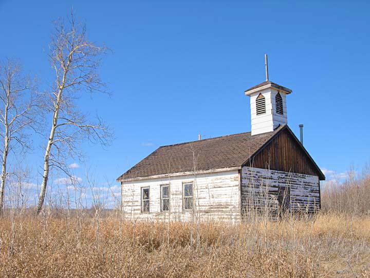 Old farm building 6580