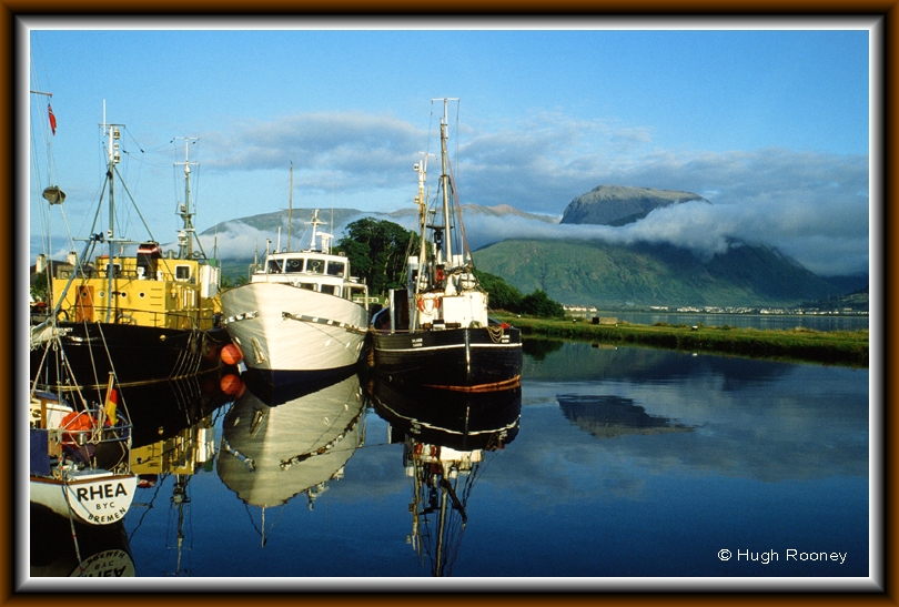  SCOTLAND - FORT WILLIAM WITH BEN NEVIS BEHIND