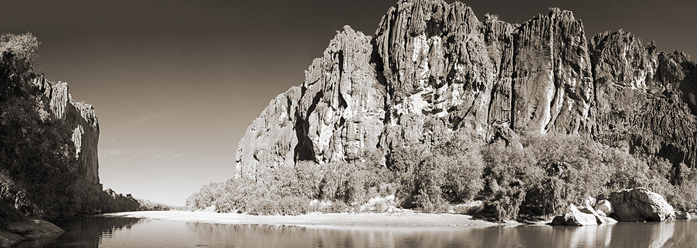 Windjana Gorge reflection duotone panorama