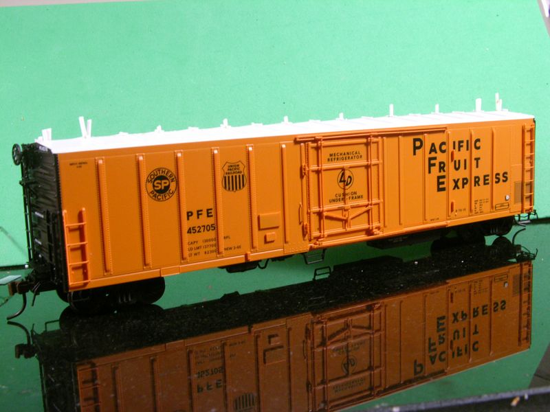 Original lettering for a UP-owned PFE R-70-15.