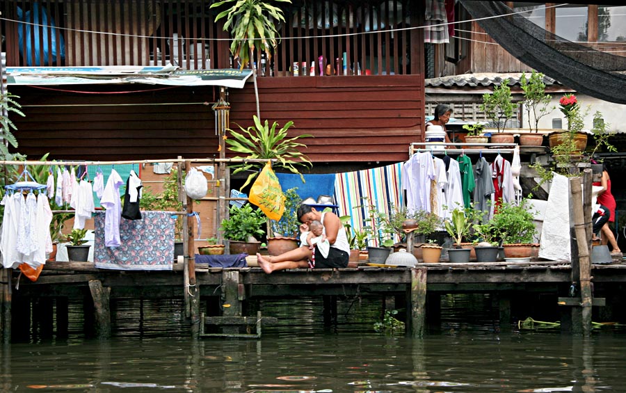 Daily life at Bangkok river