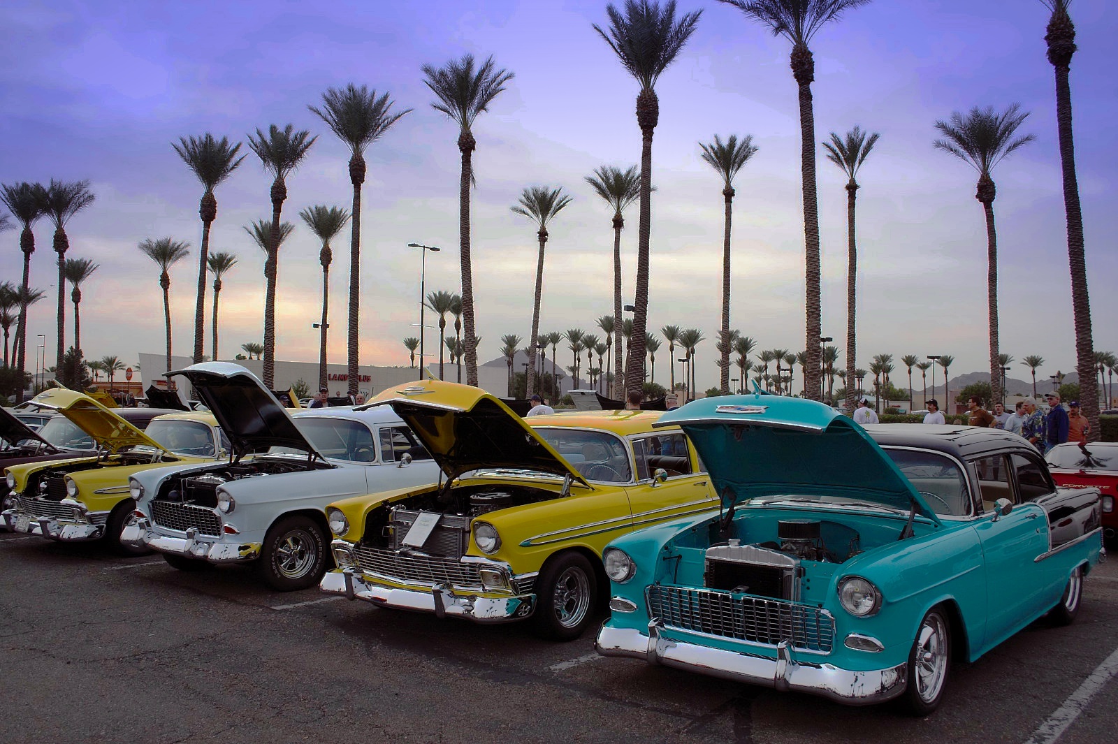 The Scottsdale Pavilions Car Show