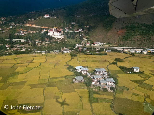Landing Approach to Paro
