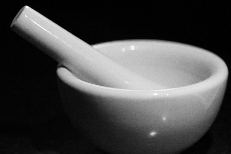 Mortar and Pestle Monochrome