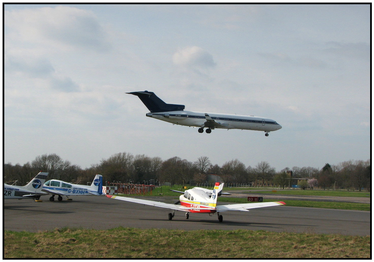 727 gets priority Biggin Hill.jpg