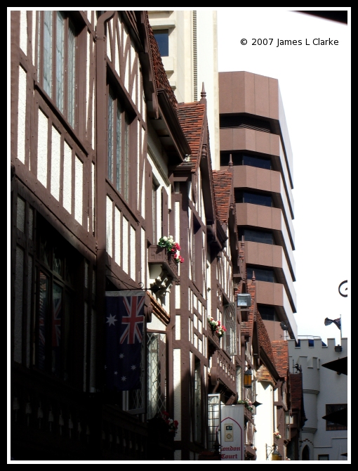 In London Court
