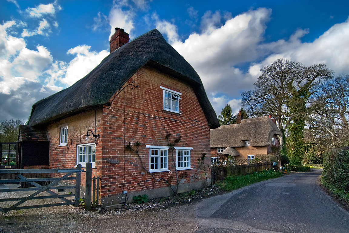 Thatched houses, Mottisfont