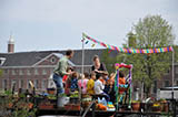 2009-04-11_12-02-14_DSC_1323_Amstel kinderfeestje verjaardag woonboot.jpg