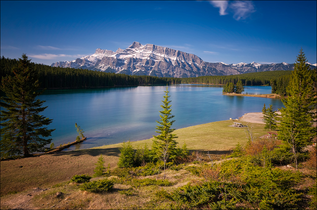 Two Jack Lake and Mount Rundle