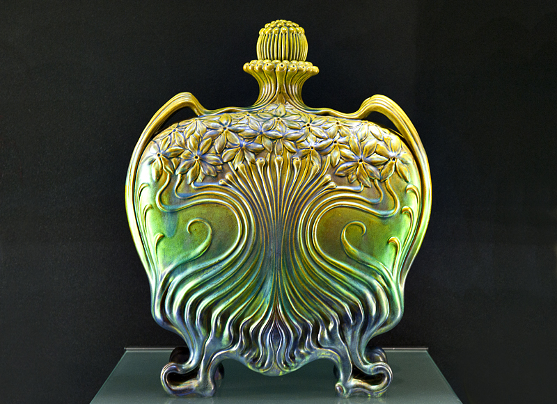 Flask (1900)