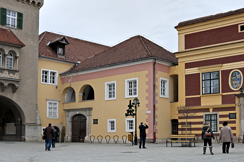Generals House, Mikls Jurisics tr