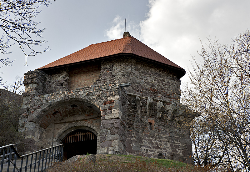 Visegrd Citadel, entry