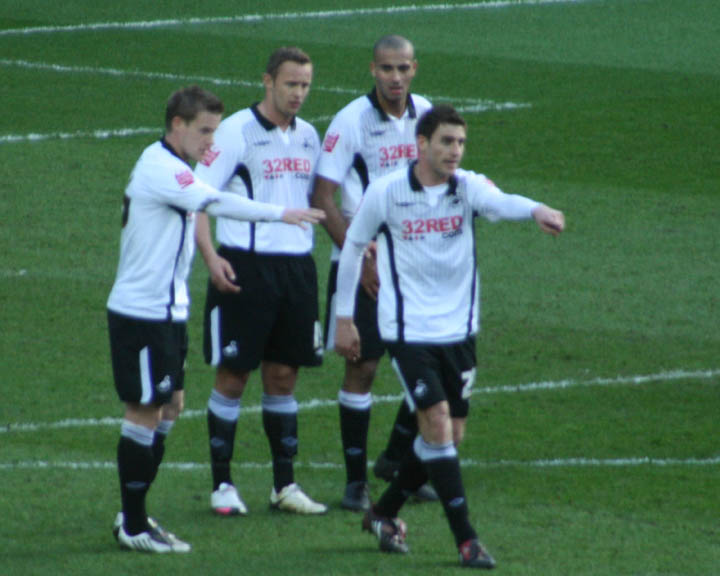 Pratley and Trundle Not Convinced the Others Know Where the Goal is!