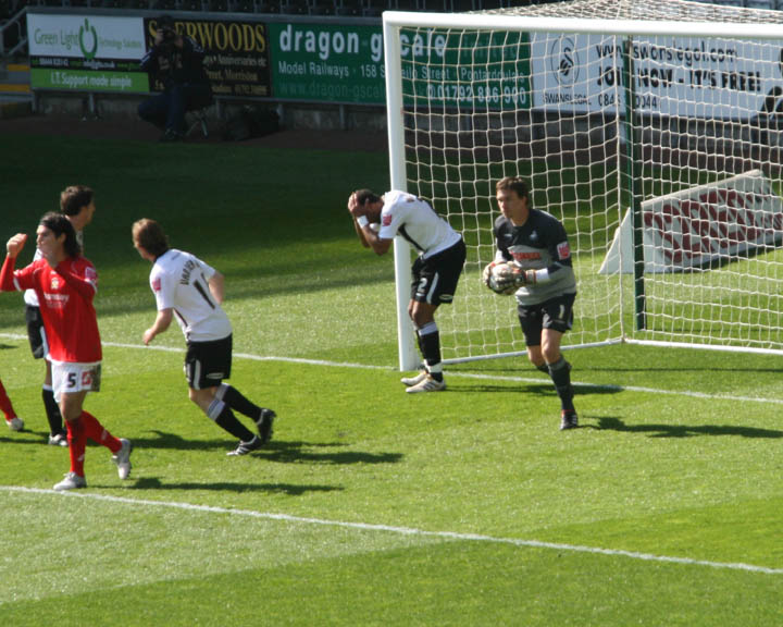 Ash Distraught That the Clean Sheet Bonus is Gone
