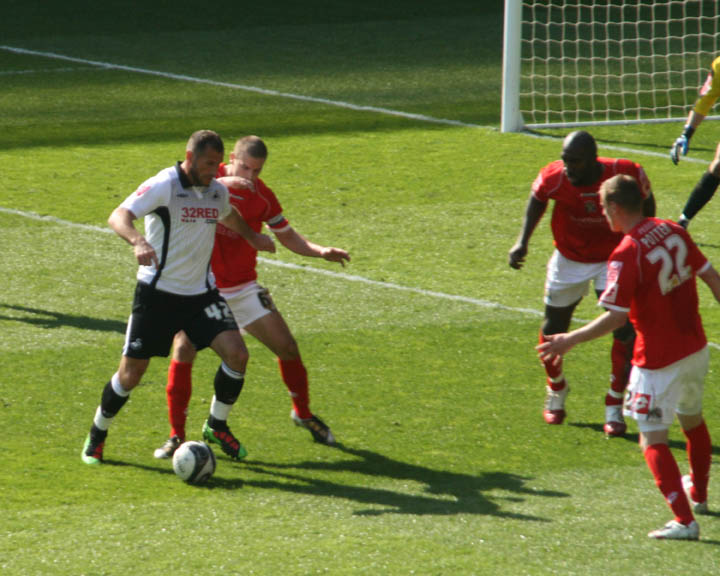 Kuqi Shields