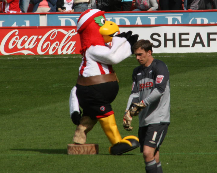 Dorus and Mascot