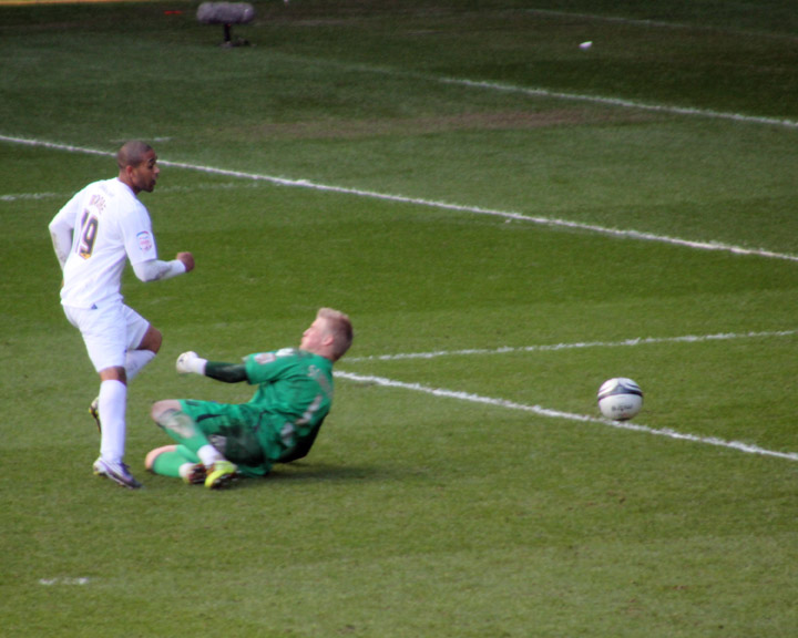 Moore Goal