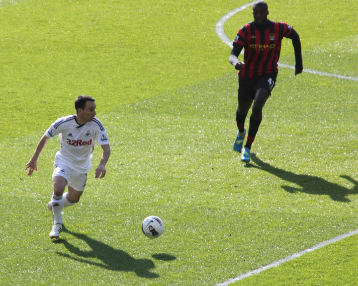 Leon On The Ball